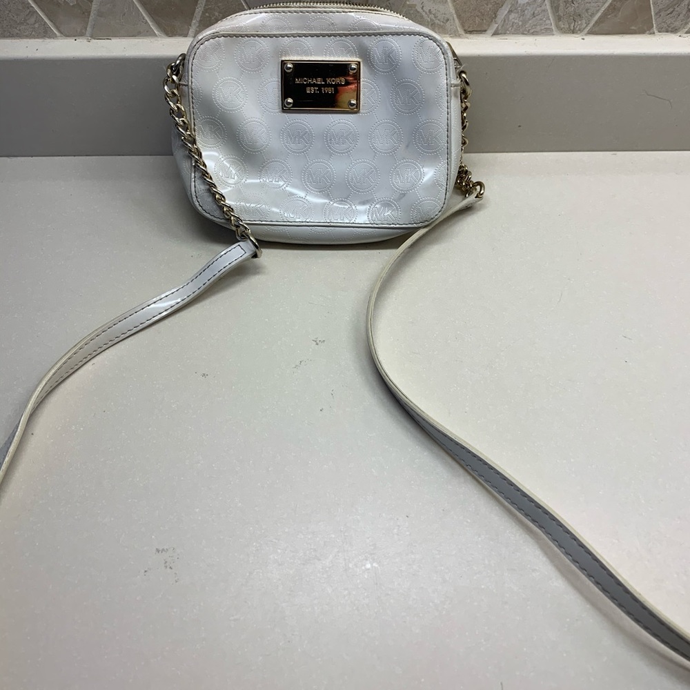 Michael kors crossbody bag